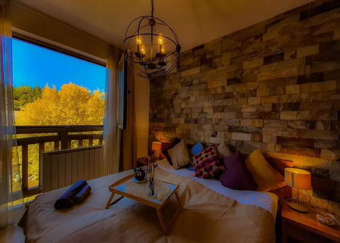 St. John Hill Apartment *