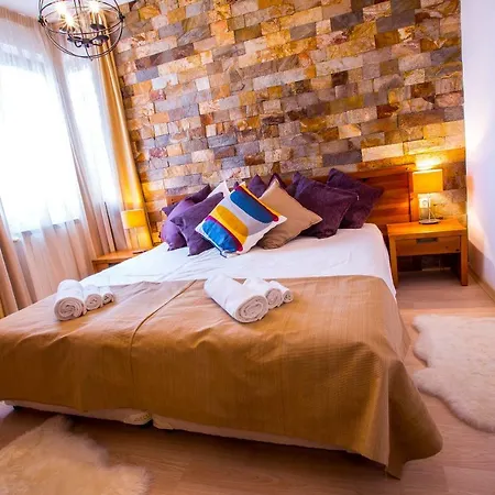 St. John Hill Apartman *