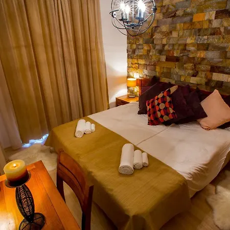 St. John Hill Apartment *